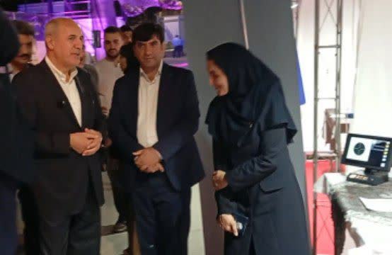 بازدید معاون وزیر علوم تحقیقات و فناوری جناب دکتر حبیبا از غرفه شرکت ناوک نگار در نمایشگاه تجهیزات ورزشی