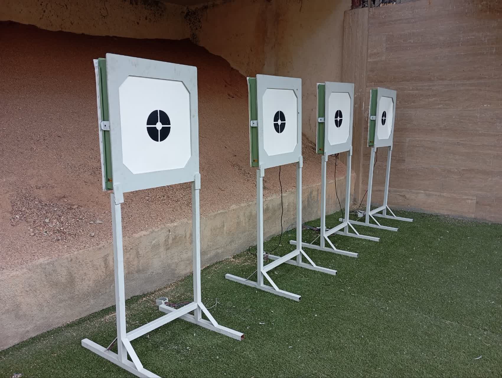 خطوط ۲۵ متر و ۵۰ متر مجموعه تیراندازی ساره جوانمردی - بوستان مادر شیراز